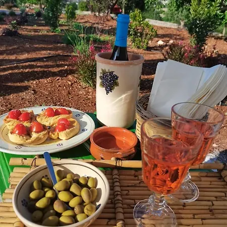 מלון דירות Trullo La Chicca Della Valle 4*
