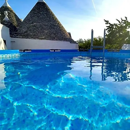 Apartmanhotel Trullo La Chicca Della Valle 4*